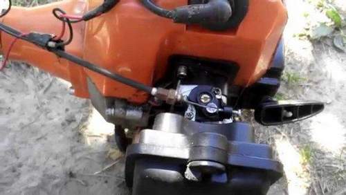 Arrangement And Adjustment Of Carburetor On Lawn Mowers And Trimmers