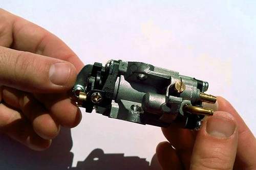 how to adjust carburetor on a stihl trimmer