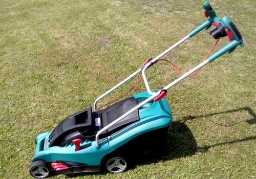 How to Disassemble a Bosch Rotak 37 Lawnmower