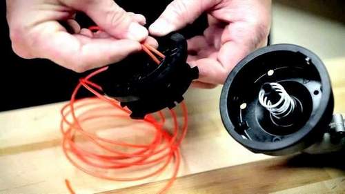 How to Disassemble an Automatic Trimmer Coil