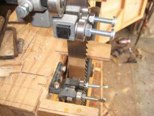 How to Set Up a Band Saw Correctly