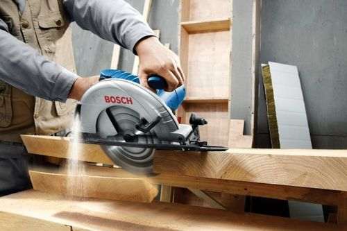 how to rip a board off with a hand-held circular saw
