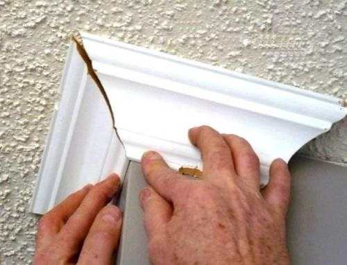 How To Cut The Corners Of The Ceiling Plinth At Home