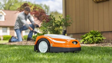 imow, robotic, lawn, mower